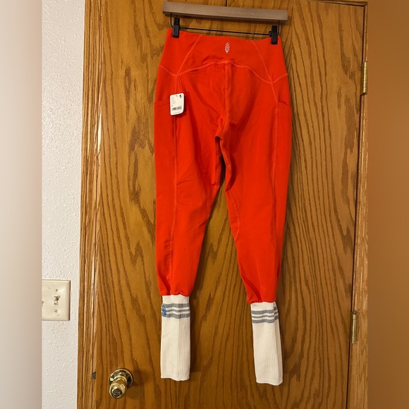 Free People Movement Sock It To Me Bright Orange Leggings - NWT - Size M - Picture 3 of 16